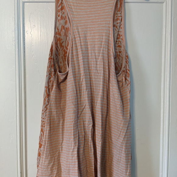 Banana Republic Silk Front Sleeveless Top Medium - Picture 3 of 5